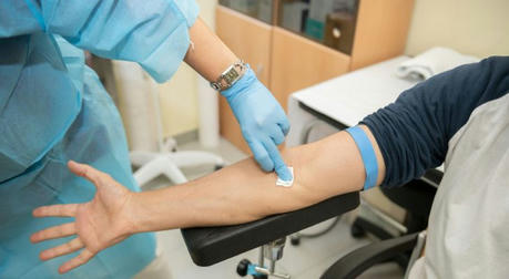 Phlebotomy Training Programs in the United States: Costs, Certification, and Career Path Options
